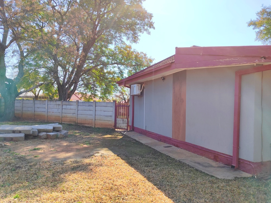 3 Bedroom Property for Sale in Meiringspark North West